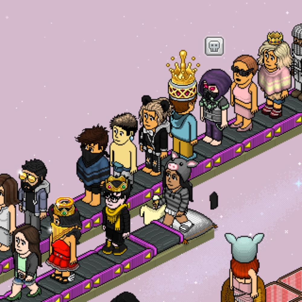 What Happened to Habbo? Habbo Hotel Turns 25 ☆ G.URL